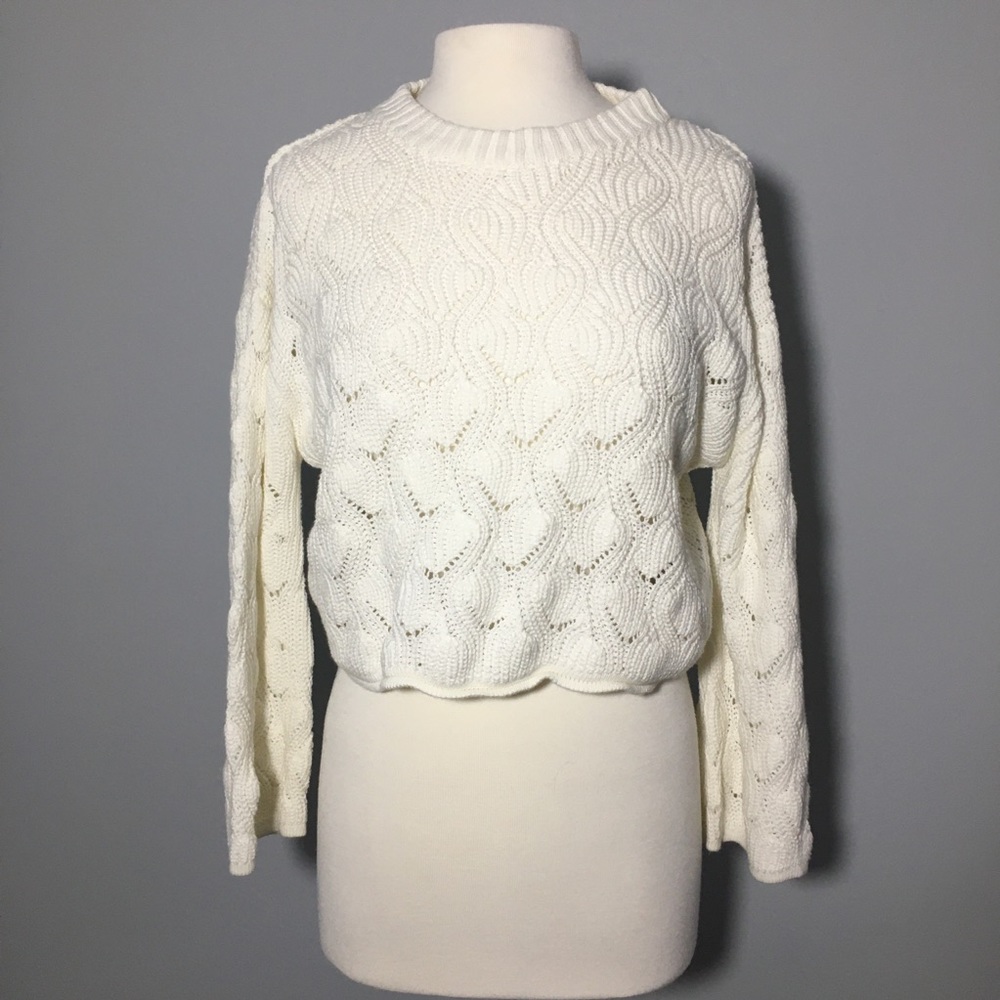 Moon & Madison Crop Top Sweater Size M